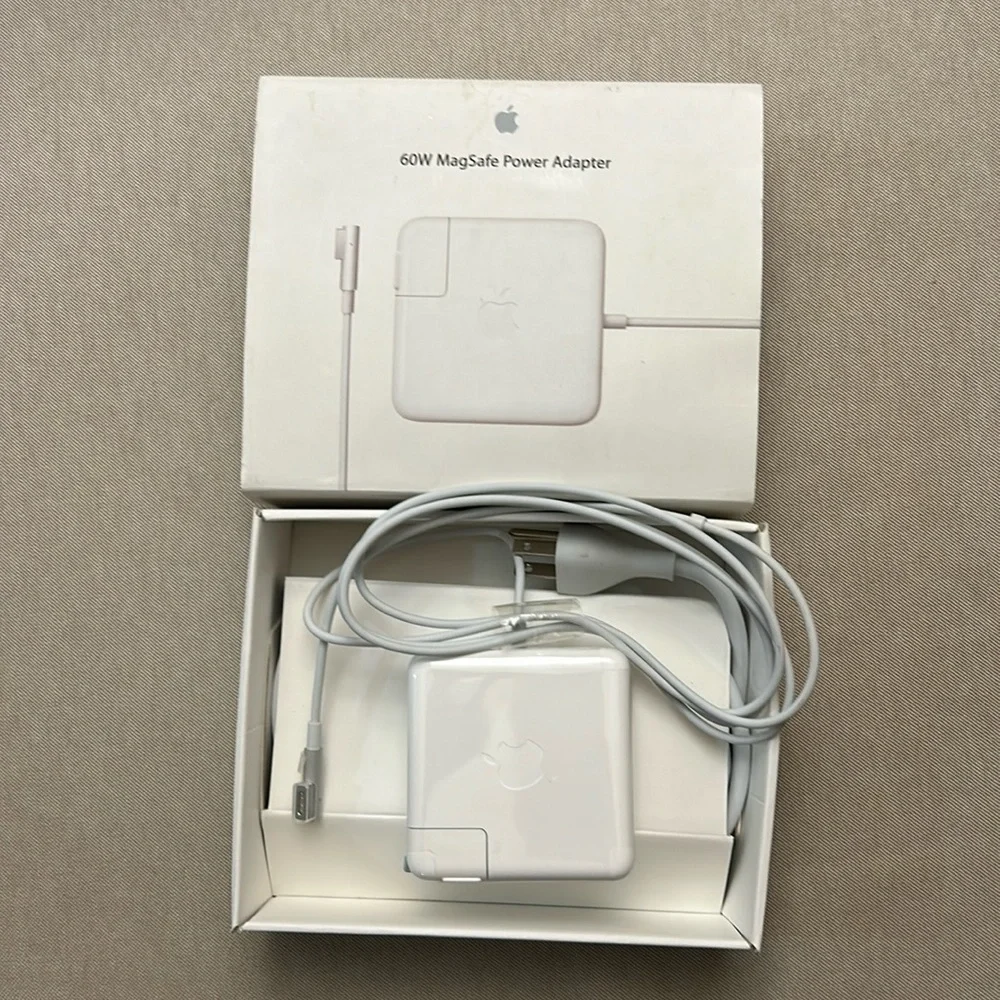 Original APPLE 60W MagSafe Power Adapter Charger - MC461LL/A